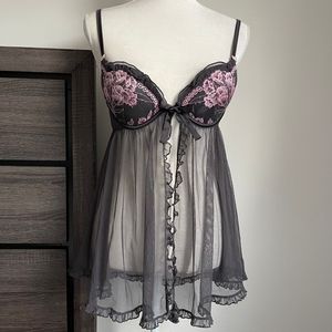 VICTORIA'S SECRET SEXY LITTLETHINGS BLACK PINK LACE BABYDOLL